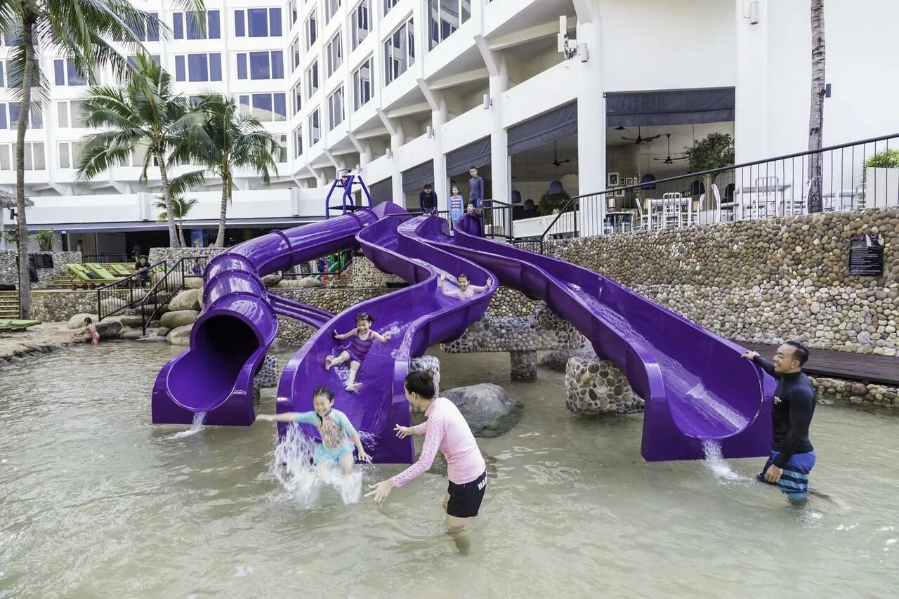 Rock hotel pattaya. Hard rock отель паттайя. хард рок отель паттайя. отель hard rock 4 паттайя. hard rock hotel pattaya горки для детей.