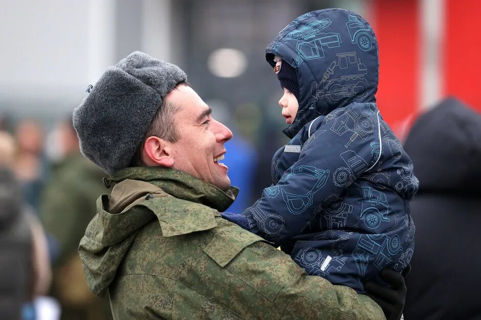 Поддержка солдат. Военные добровольцы. Специальное военные России. Мобилизация в России.