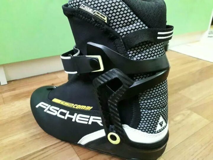 Ботинки fischer rcs 2019. Лыжные ботинки rcs. Лыжные ботинки rcs. Лыжные ботинки fischer rcs skate carbon. Лыжные ботинки fischer carbonlite rcs skate 19/20.