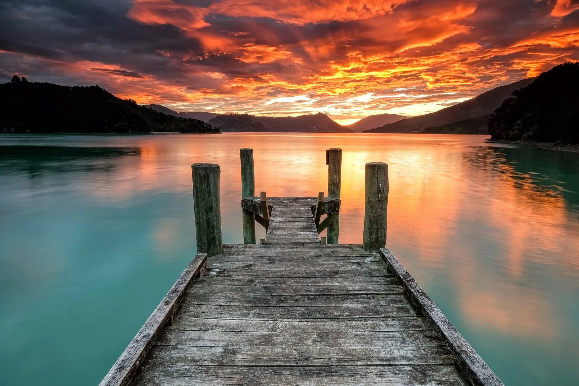 Amazing view. Красивый вид. Море причал. Красивый причал. Пирс на озере.