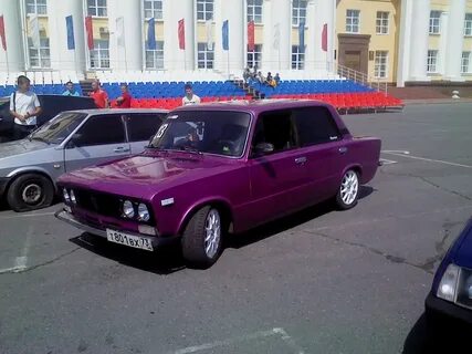 Фиолетовая ваз