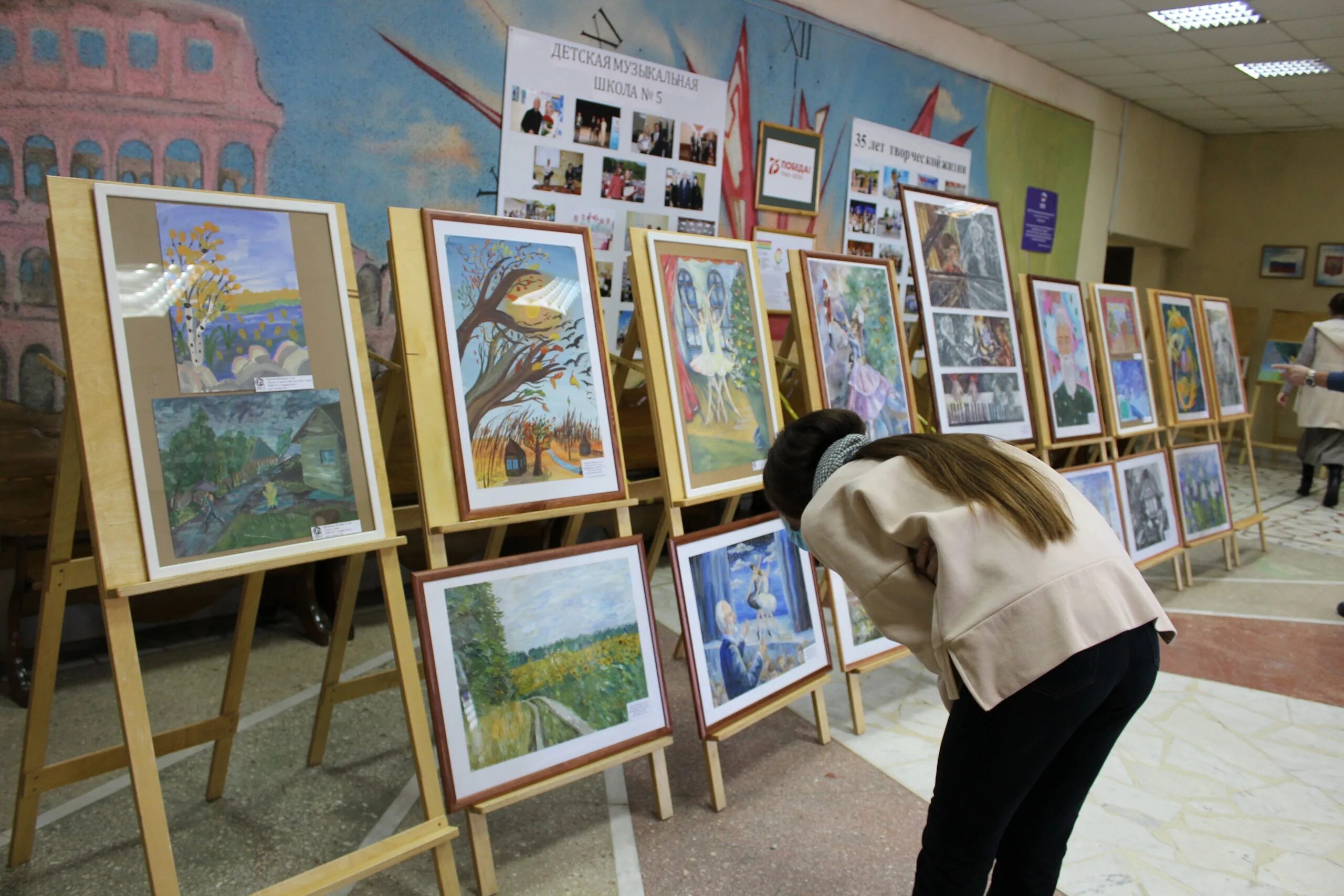 Творческий конкурс москва. Кирсановская школа искусств художественное отделение. Художественная школа Калачеевская ДШИ. Художественное отделение школы искусств. Детская школа искусств художественное отделение.