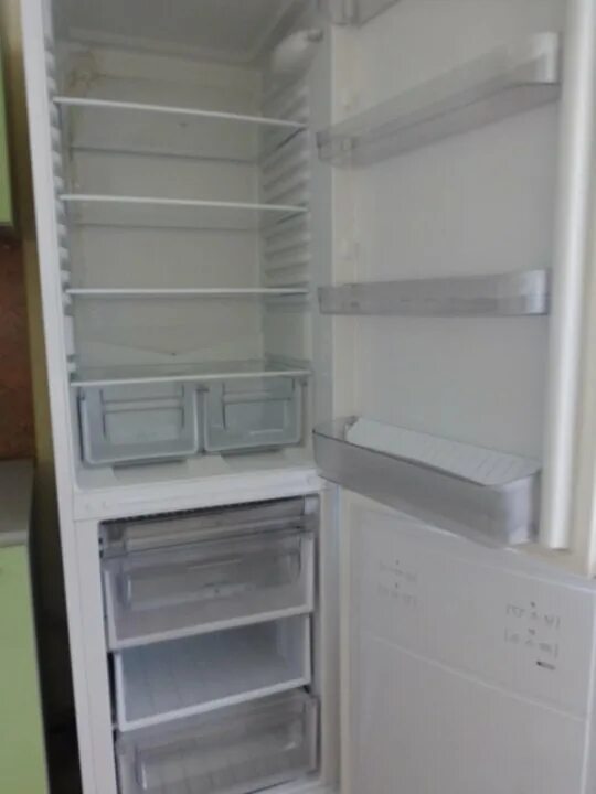 Аристон 195 см холодильник. Холодильник 195 см высота. Холодильник Аристон 2005 год. Габариты холодильника Аристон двух компрессоров.