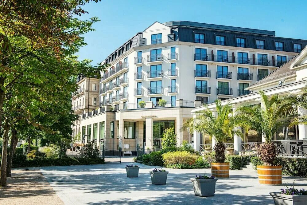 Баден м. Бадише хоф в баден-бадене. hotel maison messmer.