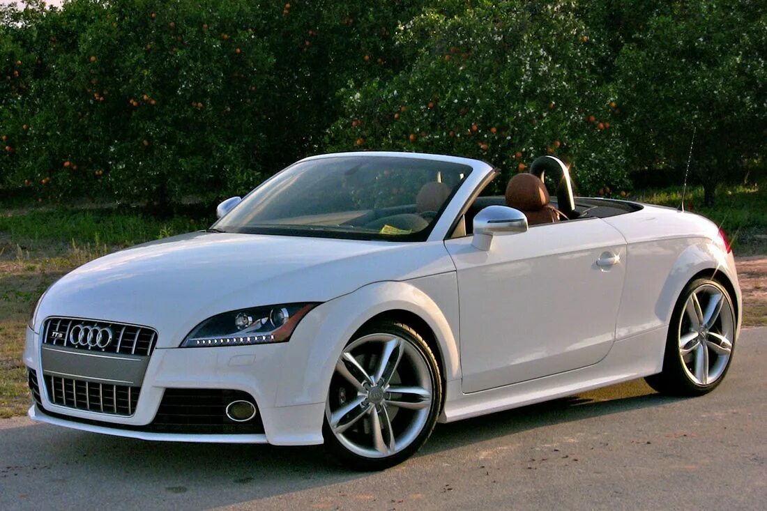 ауди тт кабриолет 2000. Audi tt cabriolet. Audi tt rs cabrio. Audi tt родстеры. Audi tt 2000 roadster.