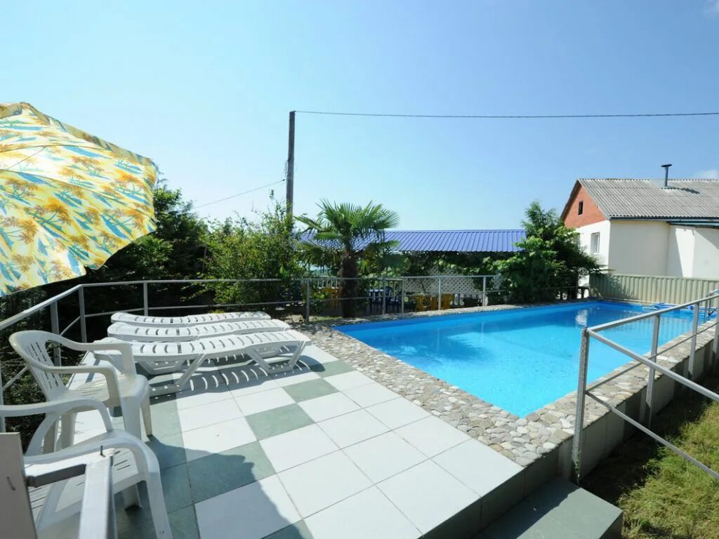 лазурная плюс отель в лазаревском. отель лазурная плюс фото. гостиница лазурная лазаревское. гостиница лазурная сочи. лазурная плюс лазаревское.