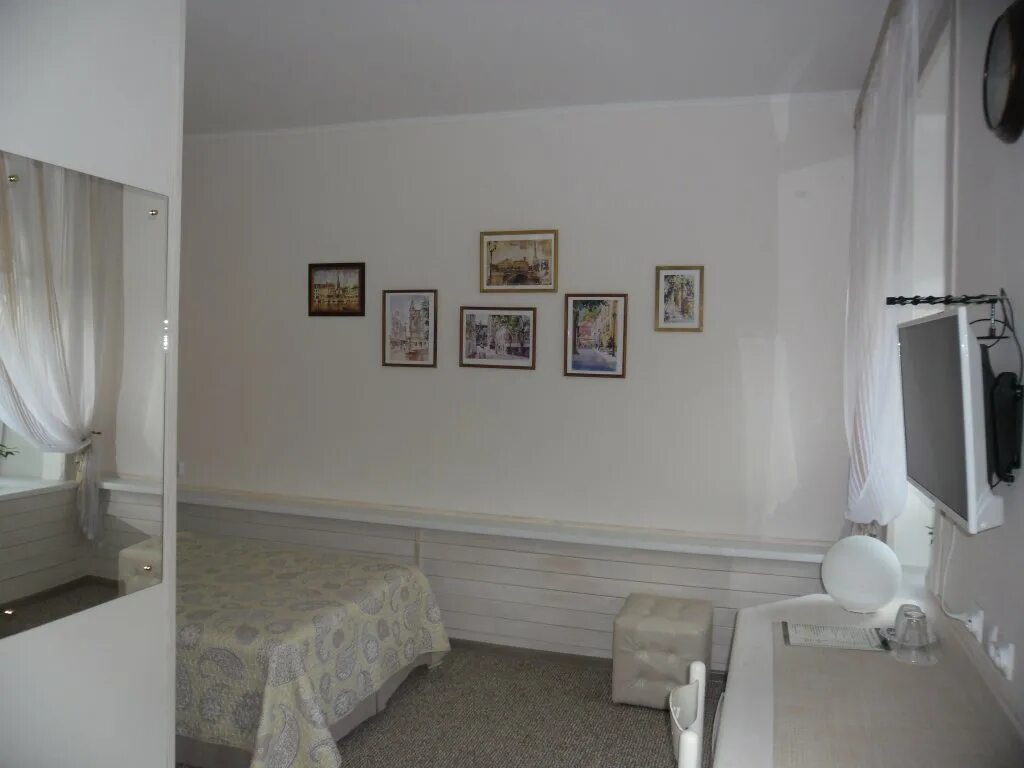 Г череповец гостиница винтаж. Гостиница винтаж череповец. Г череповец гостиница винтаж. Отель винтаж елец. Череповец отель винтаж.