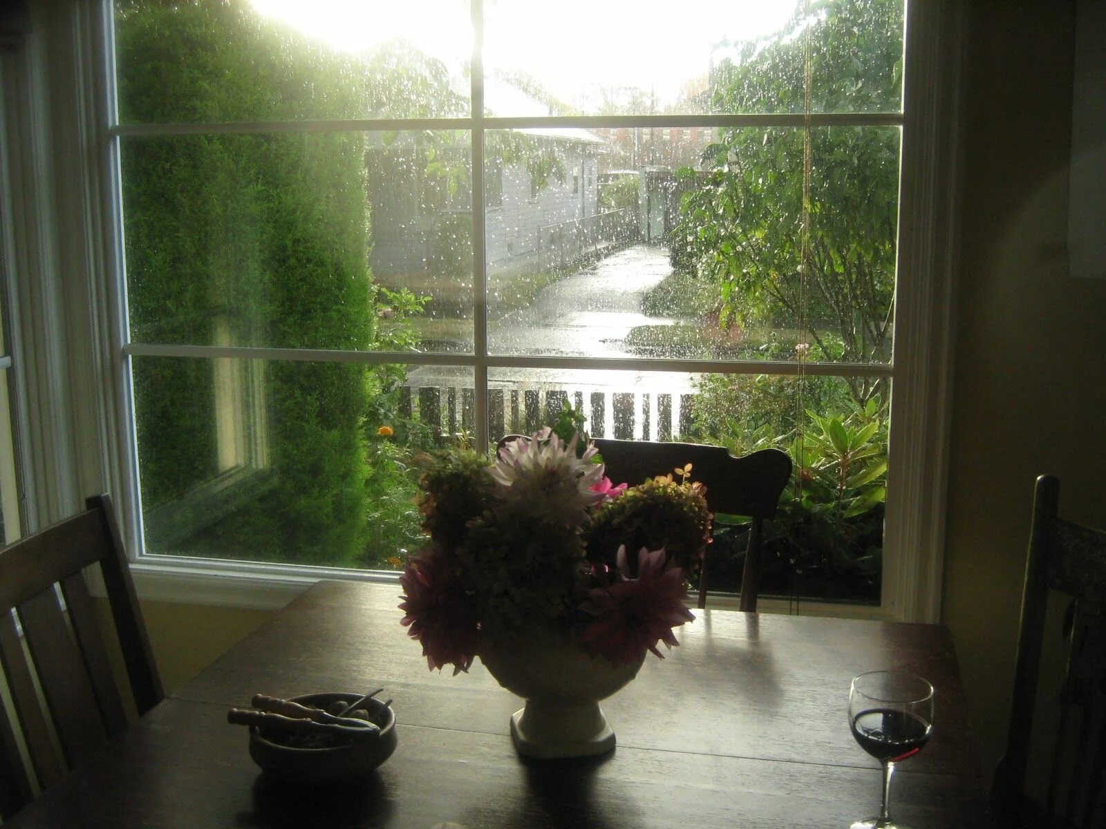 The table is the window