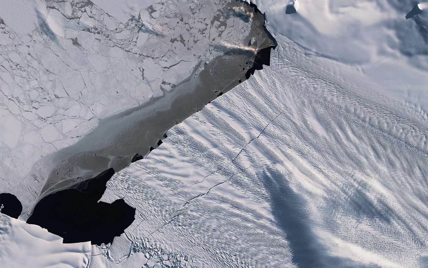 Ледник Пайн-Айленд. Откололся ледник в Антарктиде. Самый большой Айсберг отколовшийся от Антарктиды. Откололся Айсберг в Антарктиде.