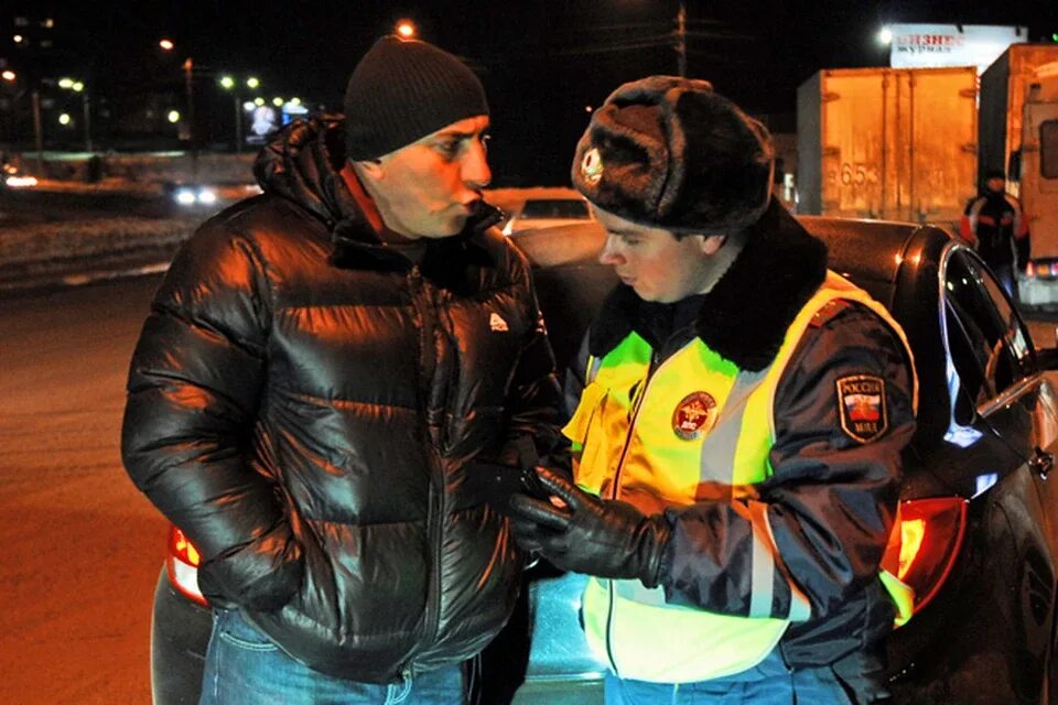 Трезвый водитель гаджиево. Трезвый водитель. Услуга трезвый водитель. Трезвый водитель такси. Услуга трезвый водитель такси.