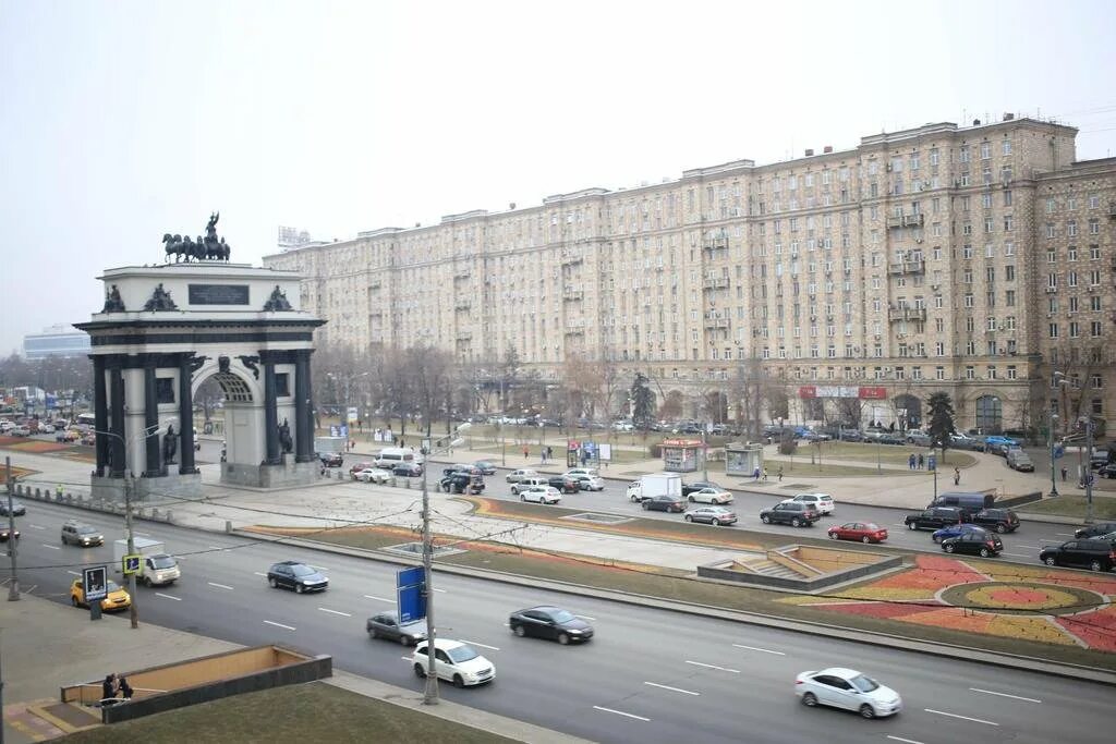 Кутузовский проспект 2 1 стр 1. Кутузовский проспект площадь победы. круази на кутузовском. парк победы на кутузовском проспекте. кутузовский проспект метро парк победы.