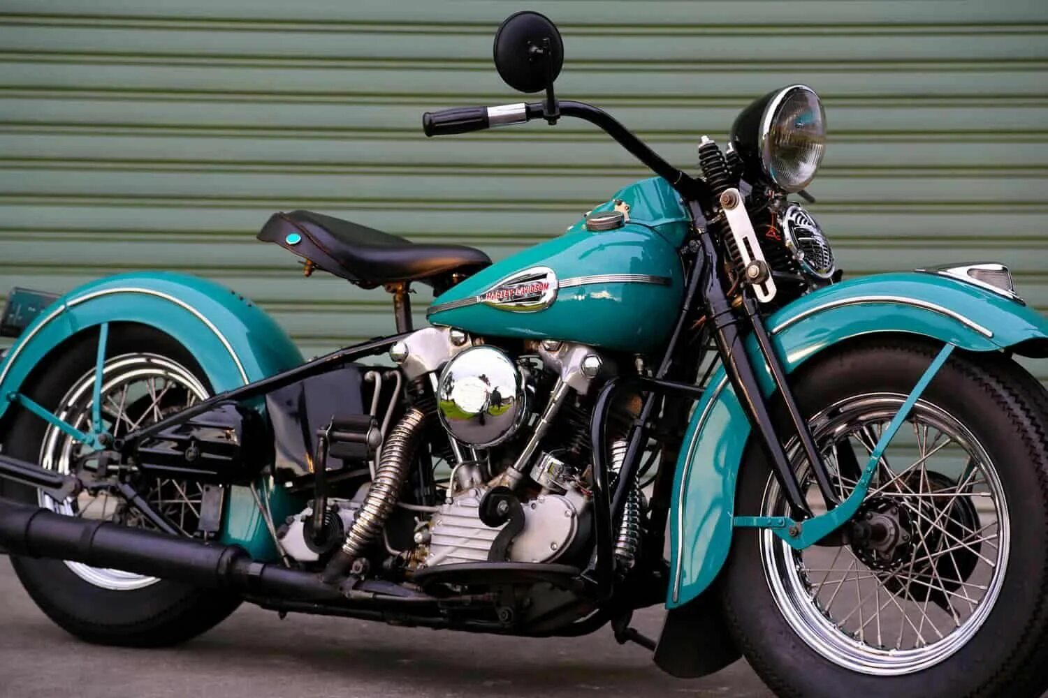 Харлей дэвидсон мотоциклы. Harley davidson наклхед. Харлей дэвидсон белый мотоцикл. Харлей дэвидсон круизеры. Харлей дэвидсон наклхед.