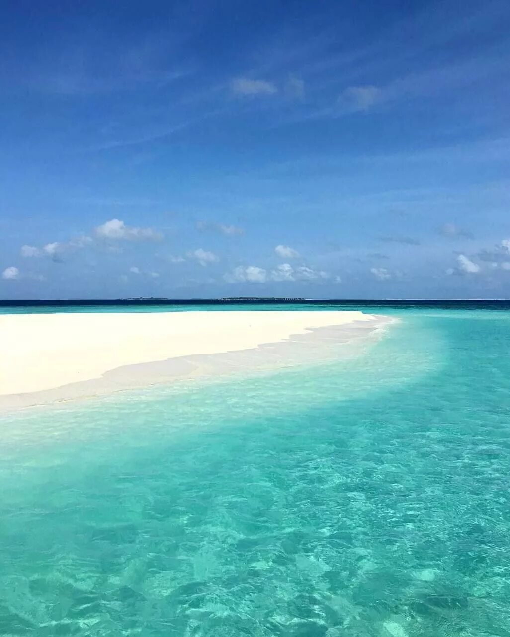 Океан омывающий мальдивы. Мальдивы океан. Мальдивы Хитхадху. Море Мальдивы. Голубая Лагуна Саона Доминикана.