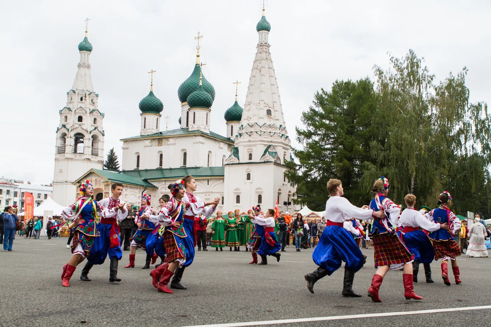 День народного достояния. Ростов Ярославский русская ярмарка. События являющиеся достоянием народов Москвы. Общее достояние народов нашего края. Традиции ярославского края