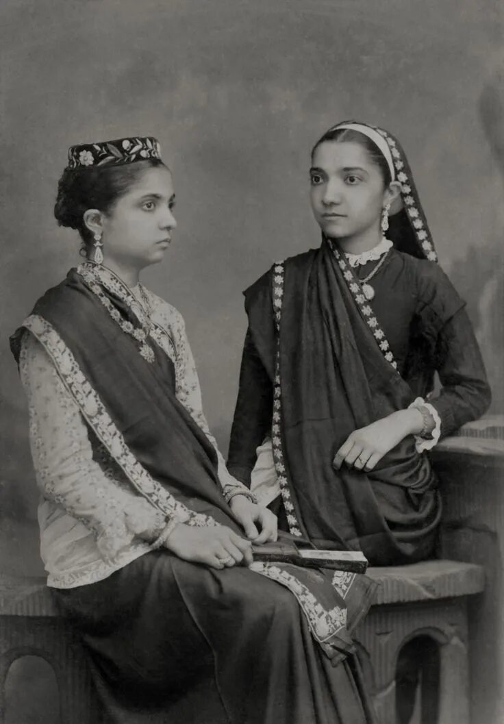 Парсийское происхождение. Парсы в индии. Парси народность индии. Парсы в иране. Парси национальность.