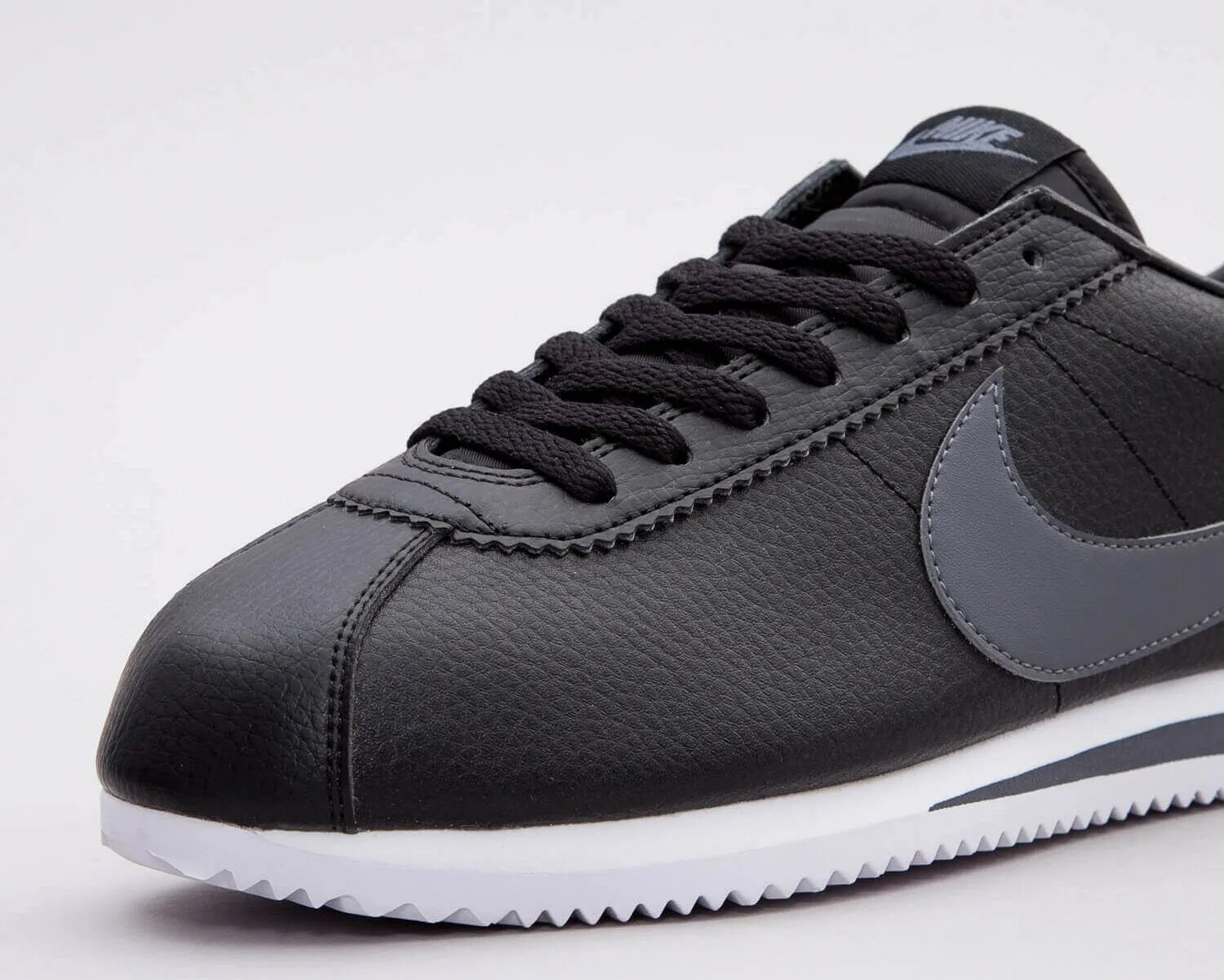 Nike cortez classic. Кроссовки Nike Classic Cortez Leather. Nike Cortez (Black/Grey). Nike Air Cortez. Nike 749571 011.