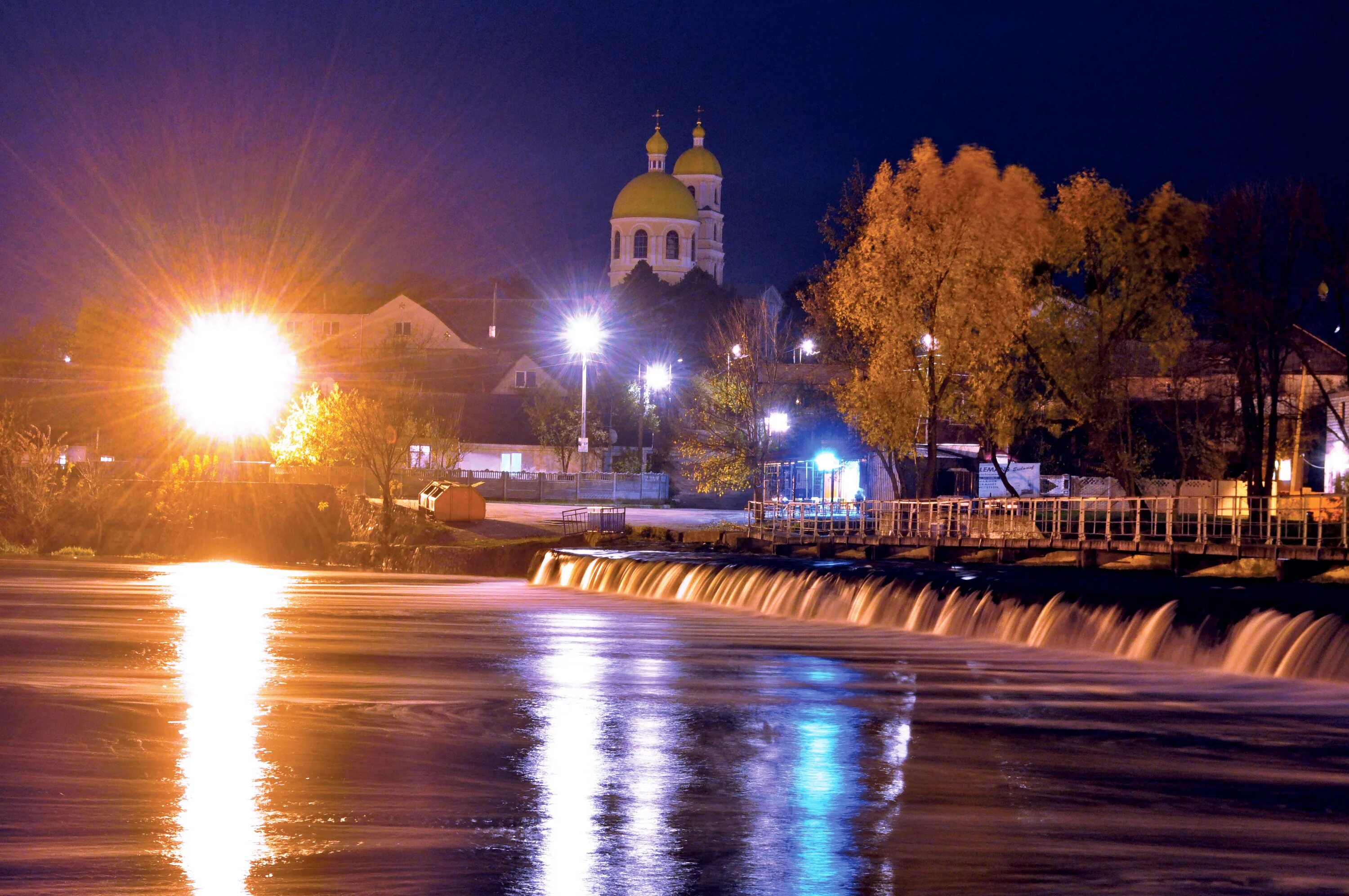 Біла церква. Город белая Церковь Украина. Белая Церковь Киевской. Белая Церковь, Украина ночью. Белая Церковь фото города.