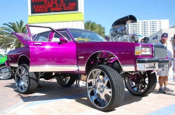 Тюнинг в стиле donk. Donk set. Donk стиль авто. Donk ваз. Американские тачки на больших колесах.