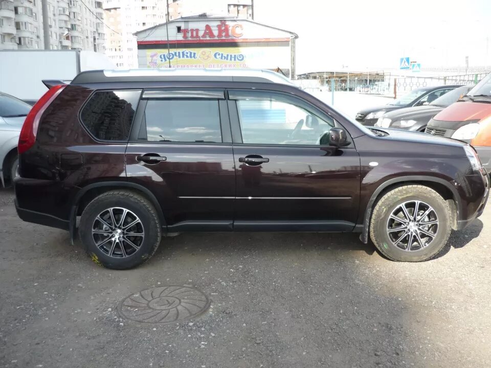 X trail r18. Диски Nissan x-Trail t31 r18. Nissan x-Trail t31 235/55 r18. Колеса 225*65r17 на Nissan x-Trail t30. Ниссан х-Трейл т31 r17.