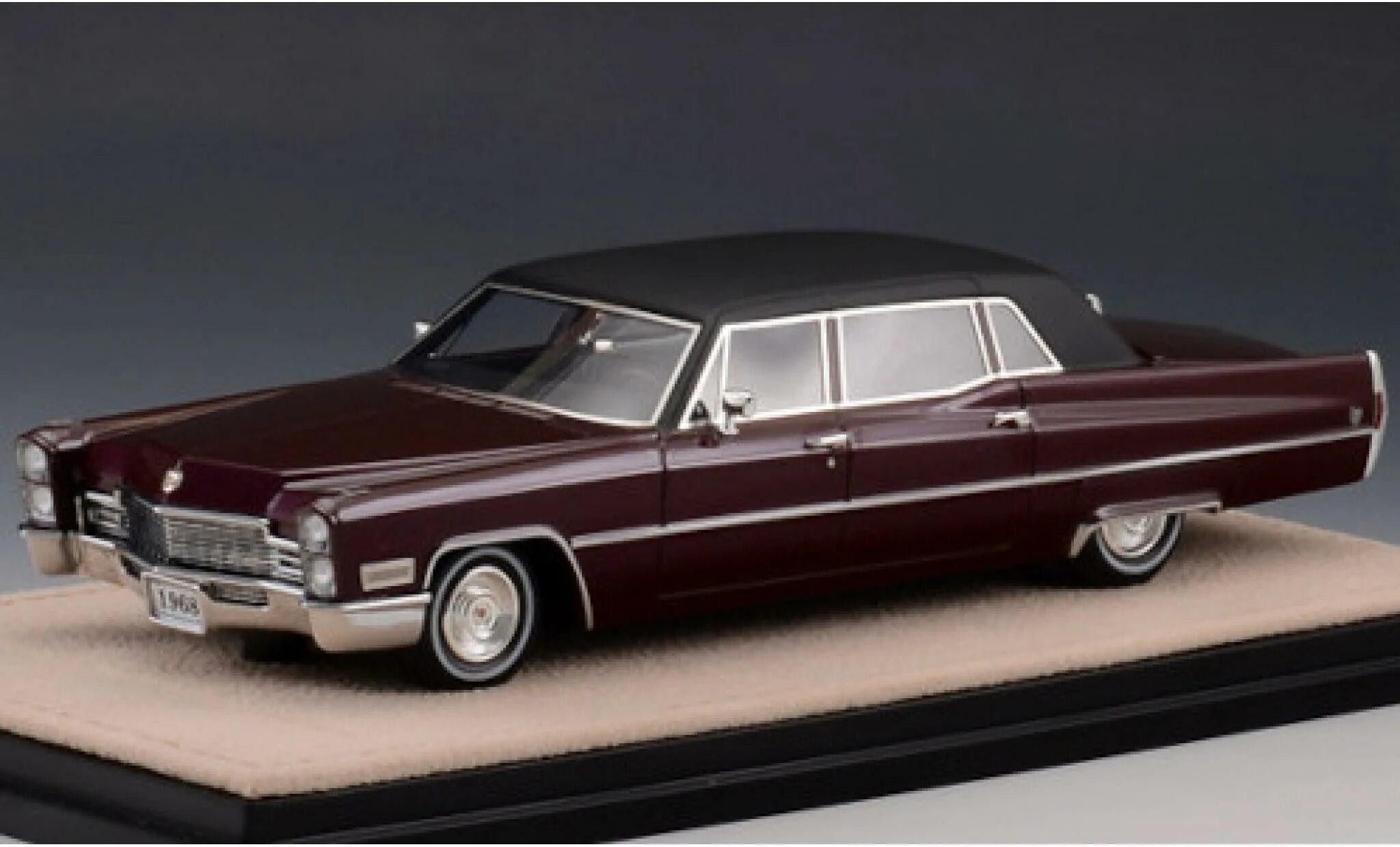 Explorer series 75. Cadillac Fleetwood Series 75 Limousine 1/43. GLM models Cadillac Fleetwood 1978. Cadillac Fleetwood 75 Limousine (1955). Cadillac Fleetwood Series 75 Limousine 1966 1/43.