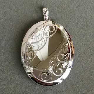Серебряный медальон