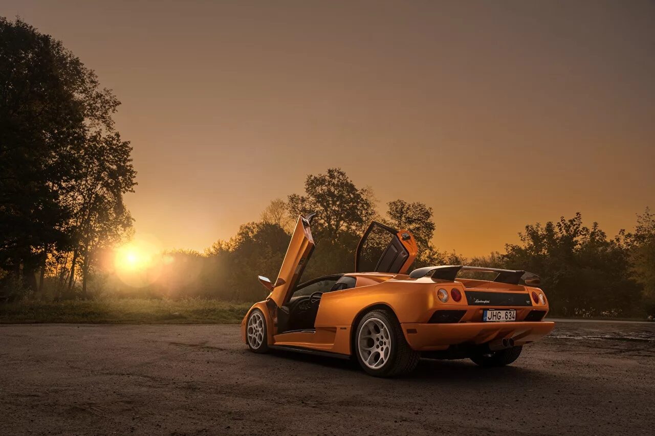 атмосферные машины. атмосферные машины. Driveclub 2022. бмв м5 в тумане. атмосферные машины.