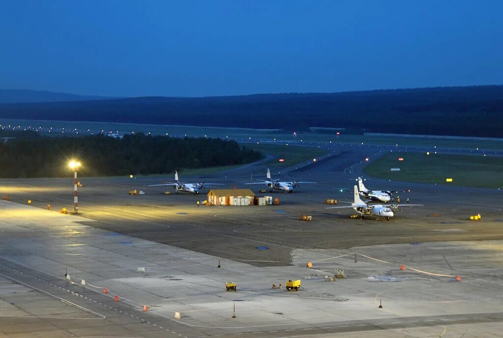 Аэропорт красноярск край. Емельяново аэропорт ВПП. Аэропорт Емельяново Взлетная полоса. Аэропорт края Красноярского края. Аэропорт Емельяново Красноярск.