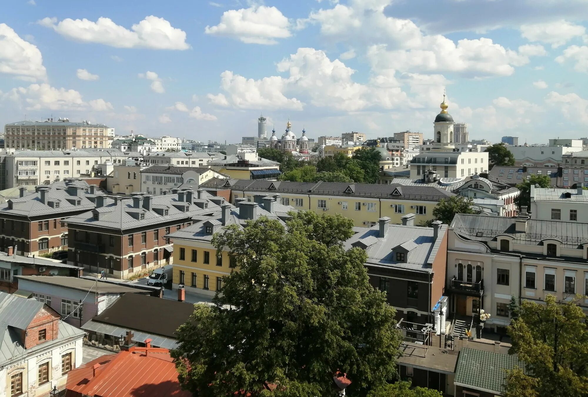 Фотографии покажите где. Замоскворечье. Замоскворечье район Москвы. Москва центр Замоскворечье. Замоскворечье 2005.