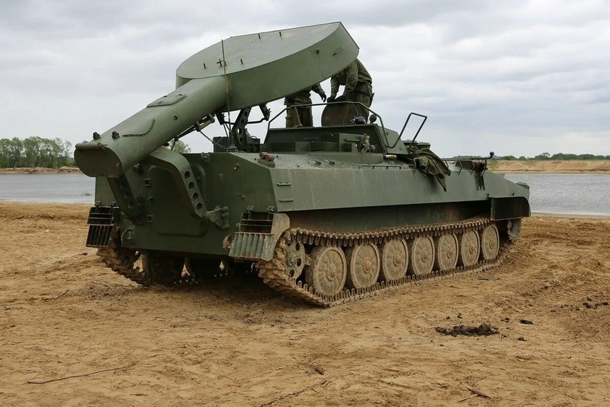 Горыныч система разминирования. Ур-77 змей горыныч. ур-77 метеорит. машина разминирования змей горыныч ур-77. ур-77 метеорит змей горыныч.