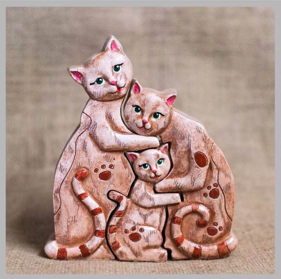 Статуэтка семья котов. Сувениры из глины. Глиняные фигурки. Котик из глины.