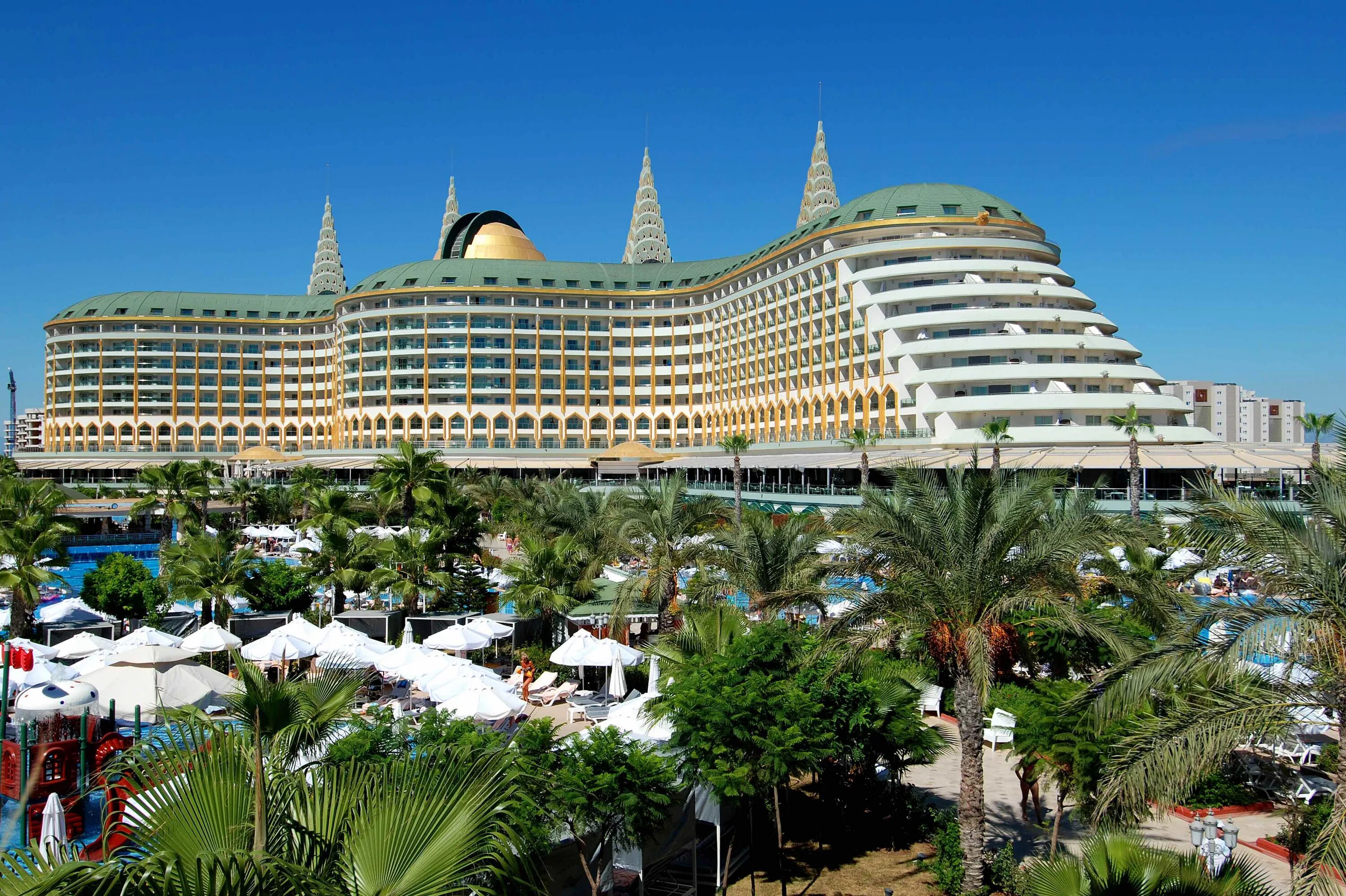 Q PREMIUM RESORT