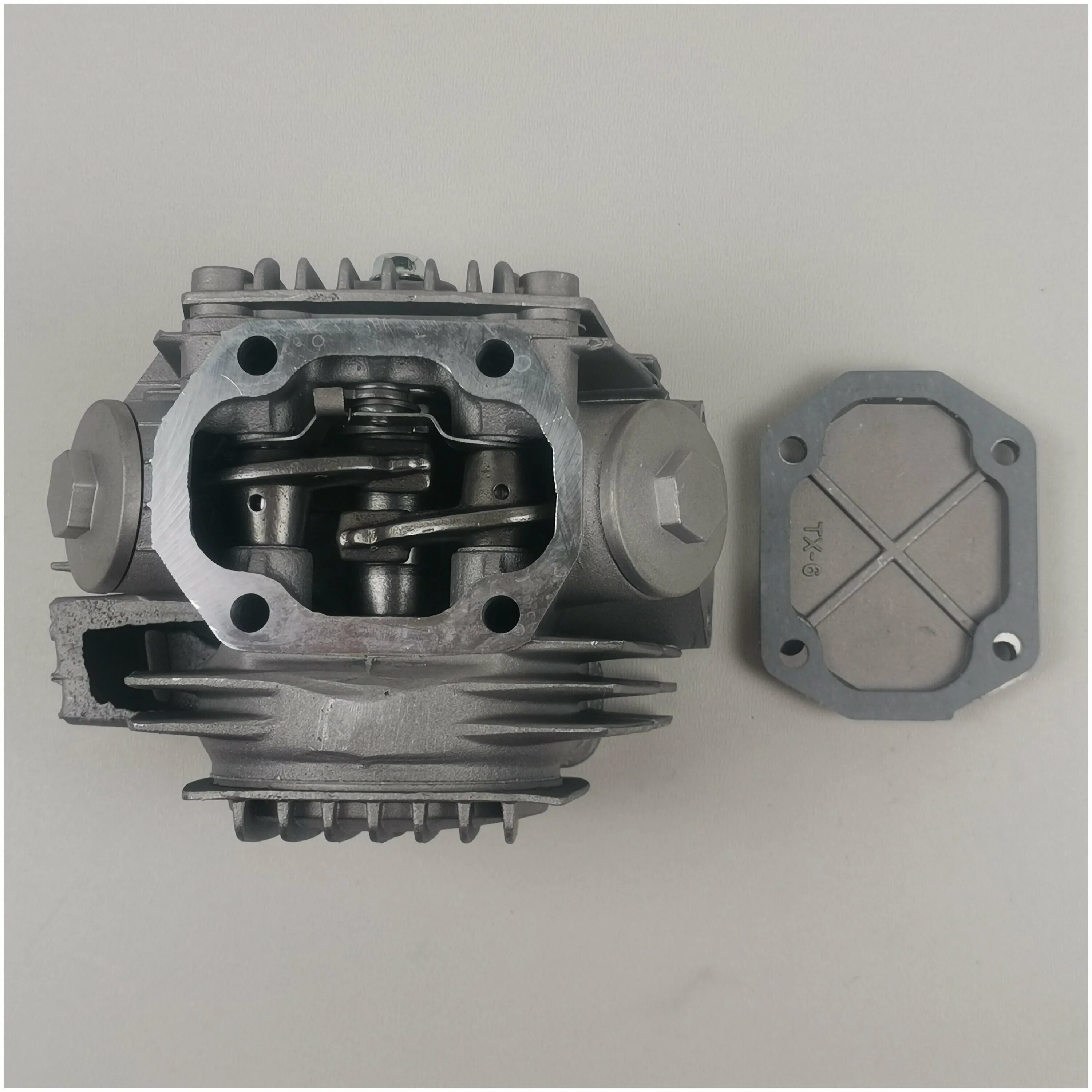 головка альфа 110. головка альфа 110. головка 110 кубов на мопед альфа. головка альфа 110 кубов. мопед альфа головка цилиндра 110.