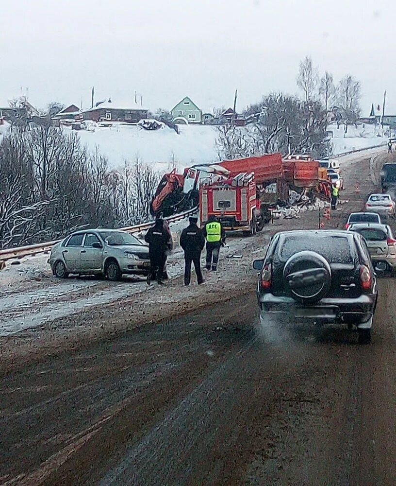 ДТП В Выгоничах Брянской области. Авария в Рябчовске Брянской области. ДТП на трассе Брянск Новозыбков. Происшествия брянская область за последние сутки