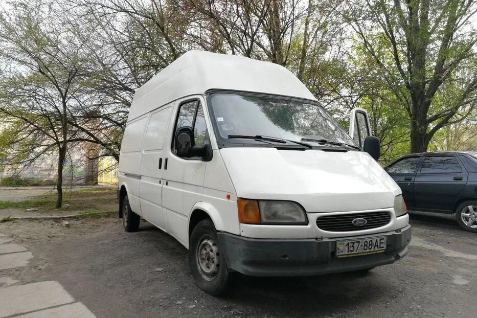 Ford transit модели. Форд транзит 32361. Форд транзит 89 года. Форд транзит короткая база. 5 дизель.