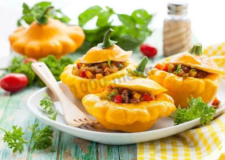 Патиссоны запеченные в духовке. Патиссоны фаршированные мясом. Патиссоны фаршированные мясом. Патиссоны блюда. Патиссон шартрез.