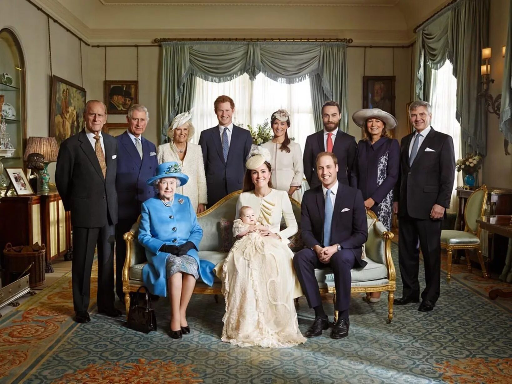 Династия королевской семьи великобритании. The british royal family is the. The royal family "королевская семья". The british royal family is the. Принц и принцесса англии сейчас.