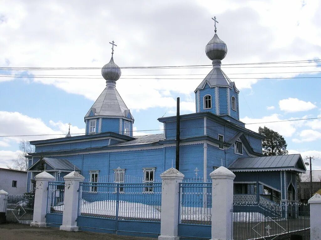 Храм успения эльмаш. Храм во имя успения пресвятой богородицы на эльмаше. Село ангасяк. Храм успения пресвятой богородицы в екатеринбурге виз. Церковь на эльмаше екатеринбург.