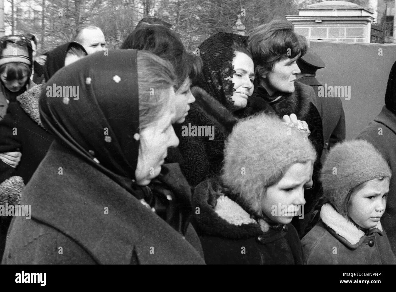 Где похоронена жена гагарина юрия. Где похоронена жена гагарина юрия. Могила валентины гагариной. Где похоронена жена гагарина юрия. Где похоронена жена гагарина юрия.