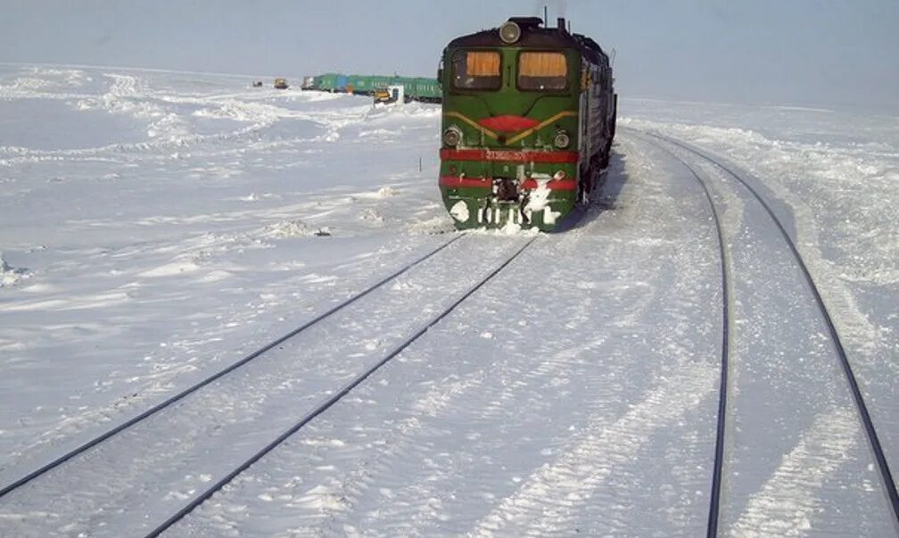 Москва салехард поезд. Обская Бованенково железная дорога. Железная дорога Бованенково Лабытнанги. Линия Обская Бованенково. Обская Бованенково железная дорога разъезды.