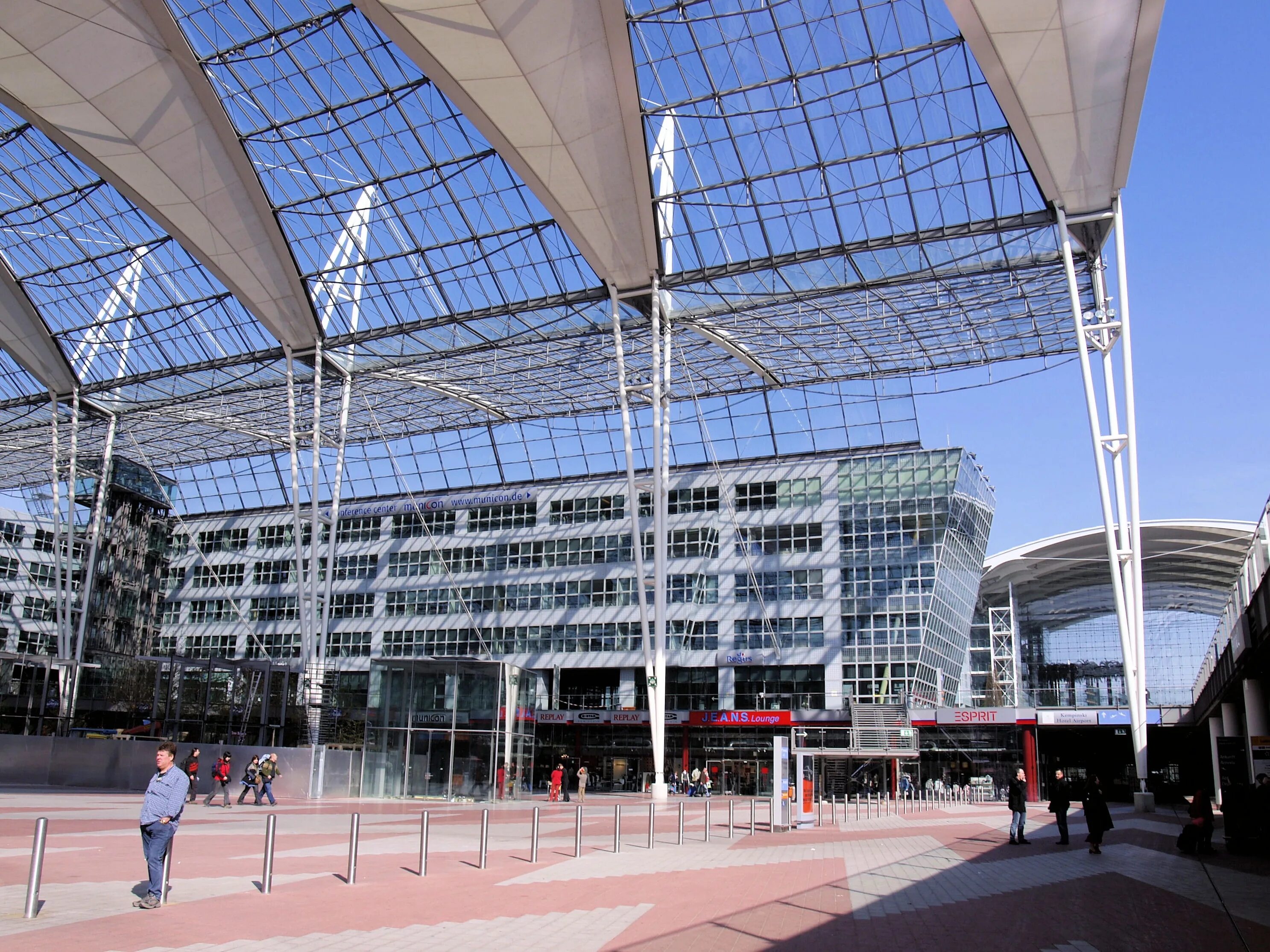 Аэропорт Мюнхена (muc). Мюнхен архитектура. Terminal building