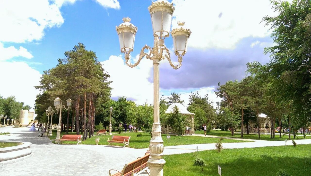 Включи парк. Парк Волгоград Баку фонтан. Парк Баку Волгоград курень. Дендра парк Баку. Баку парк Юннатов.