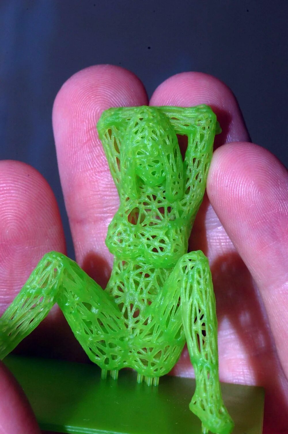 Подставка для украшений с помощью 3д ручки. Подставка под 3д ручку кликторг. Подставка для ручек 3d ручкой. Подставка для телефона 3d ручкой. Как сделать подставку из 3 д ручки.