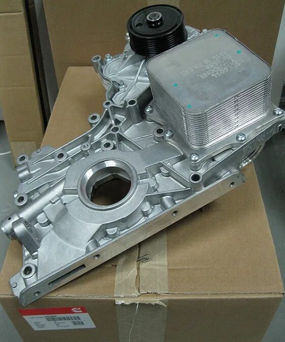 8. 8 евро-4. Крышка передняя масляного насоса камминз 2. Масляный насос камминз евро 4. 8 евро-4.