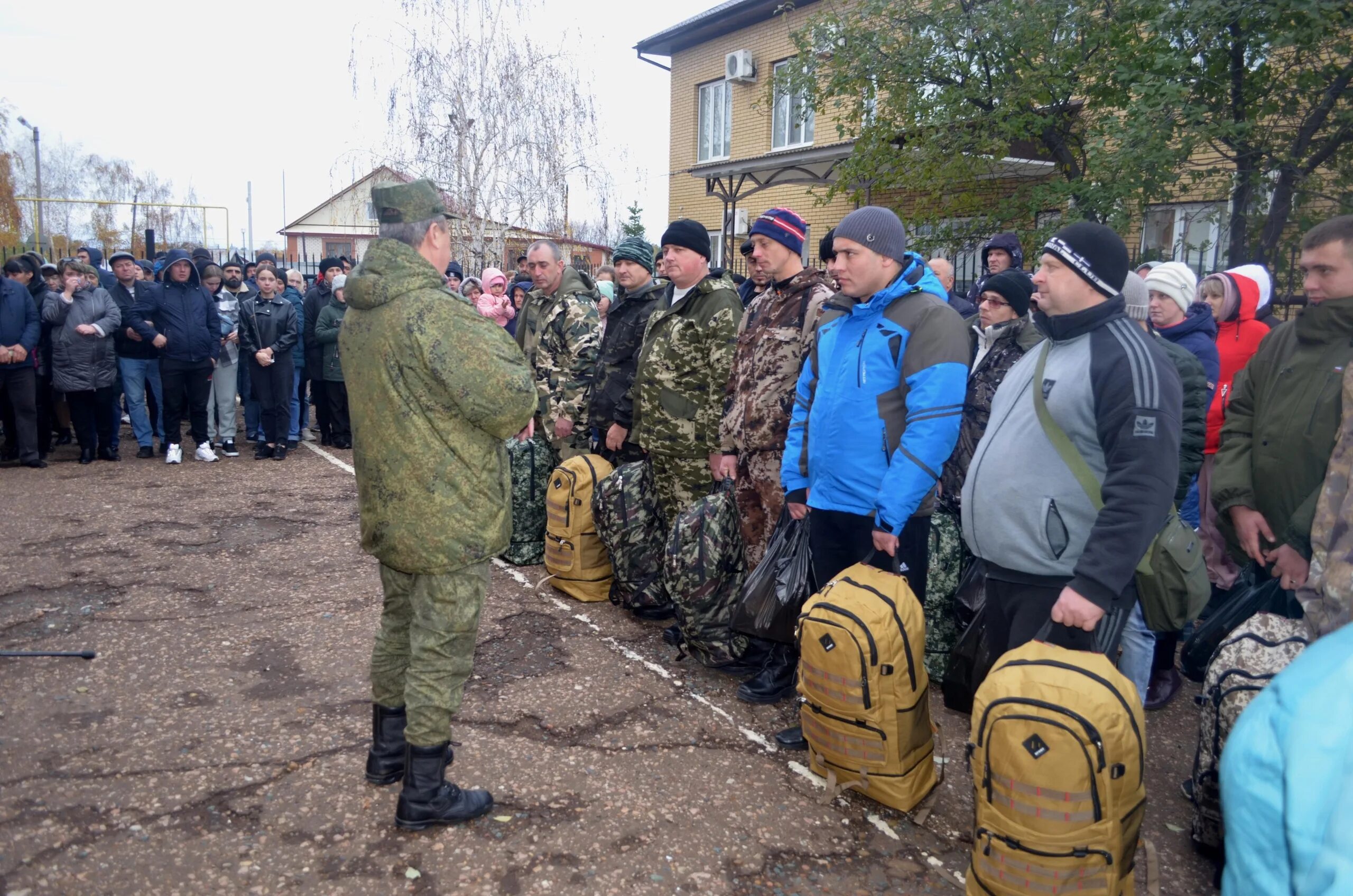 Свежие новости сегодня про мобилизацию в россии. Военная мобилизация. Мобилизация фото. Мобилизация в Саратове. Хабиров мобилизация.