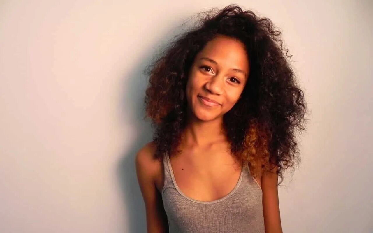 16 old. Иден дункан-смит. иден дункан-смит голая. девчонки 16 ebony. 19 year old american black girl.