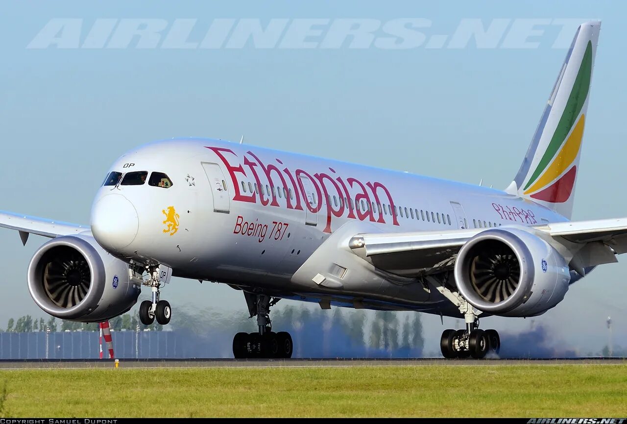 Boeing 787 ethiopian airlines. Боинг 787 Ethiopian. Ethiopian Airlines 787 8. Боинг 787 Дримлайнер эфиопские авиалинии. Boeing 787-8 Эфиопиан.