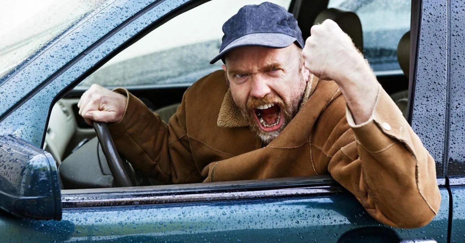 Сумасшедший водитель. Таксист фото. Пассажир такси. Плохой таксист. Прикольный водитель.