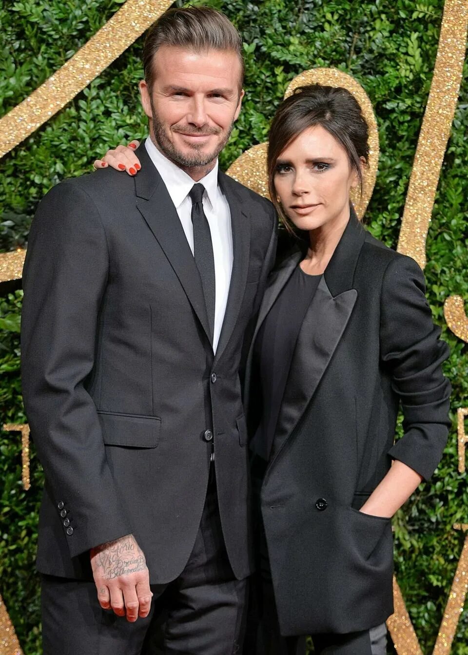 David and victoria beckham birthday. Дэвид бекхэм с женой. Бекхэм. Бекхемы фото. Бекхемы фото.