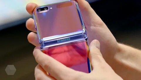 Samsung открывающийся телефон