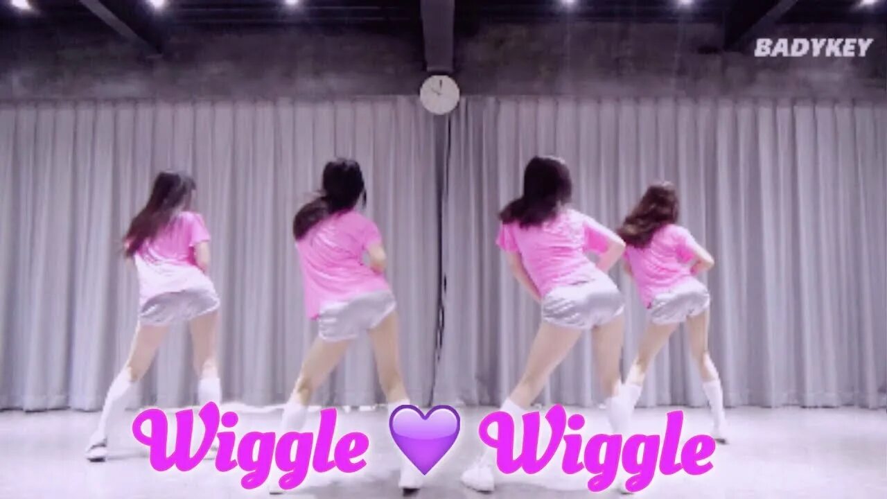 Танец хеллоу. Группа hello Venus. Танцы Хэллоу. Wiggle Wiggle q8+. Танец Хеллоу мир пошагово.